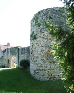 M054-G Une tour du château